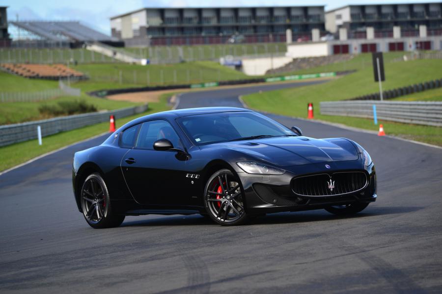  Maserati GranTurismo MC Sportline 2015 года  (фото 6 из 9)